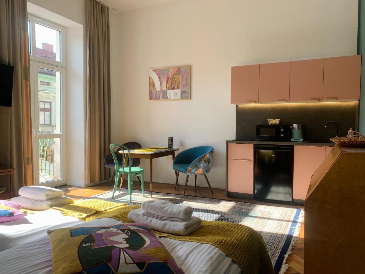 Apartamenty Piotrkowska 28 By Good Time Lodź Bagian luar foto